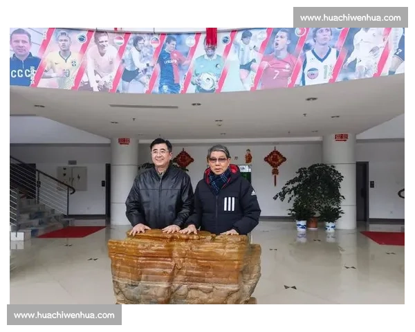 李玮锋盛赞徐根宝:中国足球的标杆与精神导师 李玮锋盛赞徐根宝:中国足球的标杆与精神导师